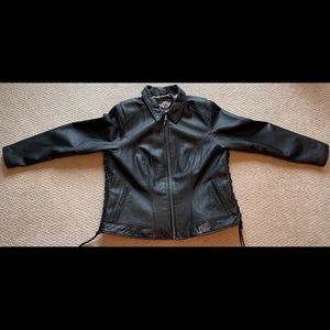 Size:2W  Harley Davidson, black Women's leather jacket with large wings on back